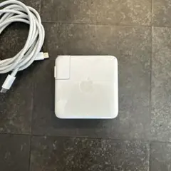 Apple 61W USB-C電源アダプタ