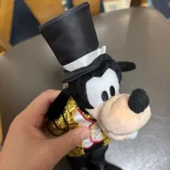 TDLミッキーマジカルミュージックワールド　グーフィー ぬいぐるみバッジ