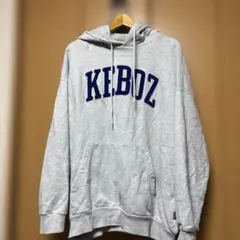 Keboz グレー フード付き　パーカー　ケボズ　ロゴ