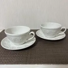 【ウェッジウッド】フェスティビティ ティーカップ＆ソーサー アイボリー