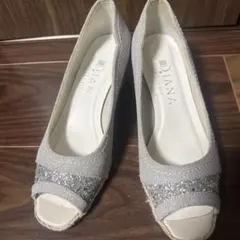 DIANA グレー オープントゥ ウェッジヒール