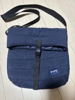 SHIPS ネイビー キルティング ショルダーバッグのサムネイル