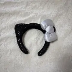 キティカチューシャ　スパンコール黒　ユニバ