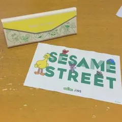 セサミストリート　JINS