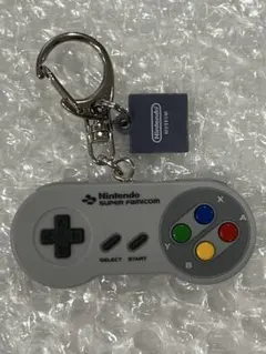 ニンテンドーミュージアム⭐︎ゲームハードキーホルダー⭐︎スーパーファミコン⭐︎