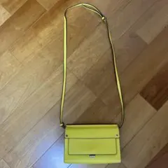 FURLA イエロー フラップショルダーウォレット