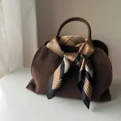 新品未使用☆チェック柄 シルク風スカーフ