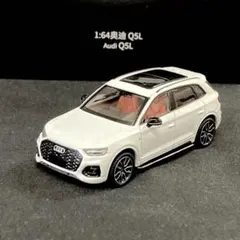 1/64 Audi Q5 ミニカー ホワイト アウディ SUV ホワイト FYのサムネイル