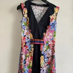 ALBERTA FERRETTI カラフル花柄ノースリーブワンピースのサムネイル