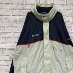 コロンビア　マウンテンパーカー　ホワイトXL ロゴ刺繍アウトドア1106