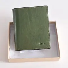 新品未使用❤OTOKOR 二つ折り財布 グリーン 匠の技術力のサムネイル