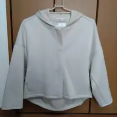 アウター L　アイボリー　フード付き