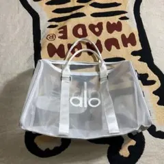 alo ボストンバッグ クリーム色 - メルカリ