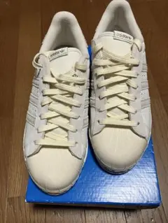 adidas Superstar スーパースター82 ホワイト　GY3429