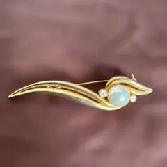 ゴールドブローチ パール付き　　7、5㌢