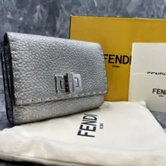 付属品完備✨FENDI 二つ折り財布　セレリア　シルバー　ターンロック　ステッチ