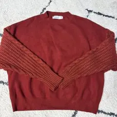 ZARA ケーブル編み袖 ボルドーニットセーター
