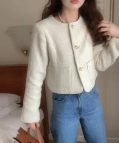 LAURIER アイボリー ノーカラージャケット