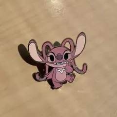 ディズニー 落ち葉 スティッチ ディズニーストア ピンバッジ ③ - メルカリ