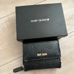 MARY QUANT 三つ折り財布 ブラック デイジー柄　箱あり　マリクワ　財布のサムネイル