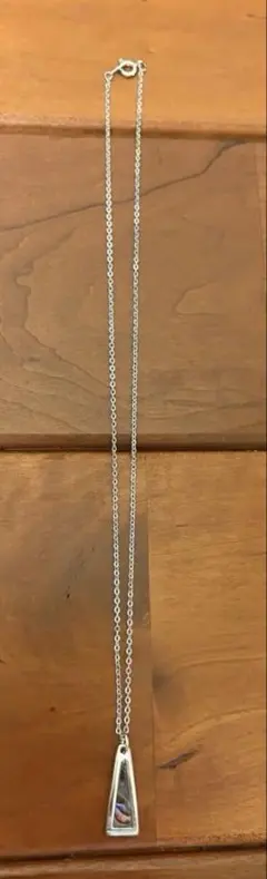 シルバー 三角形ペンダント ネックレス