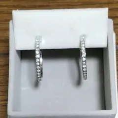 スワロフスキー　フープピアス　シルバー　クリスタル
