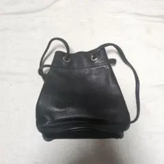 レザー ブラック ドローストリング ショルダーバッグ