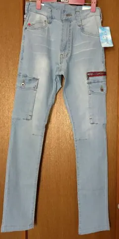 Item thumbnail for item afcfeaf3-a8ff-45eb-af22-f3ba26a49ca0