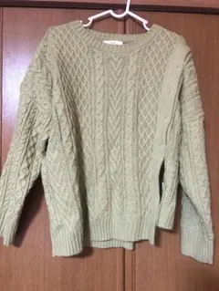 ライトグリーン ケーブルニットセーター 長袖　新品