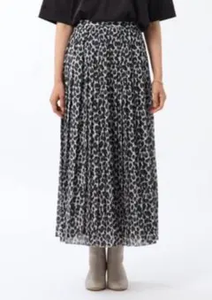 美品 UNTITLED 洗えるレオパードプリントプリーツスカート