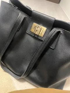 2026年最新】フルラ furla ベルヴェデーレの人気アイテム - メルカリ