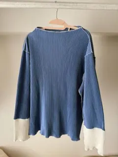 ノーブランド　リブ編み 青　長袖