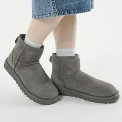 UGG Australia CLASSIC MINI ムートンショートブーツ★のサムネイル