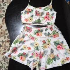 フラワー柄セパレート水着 150サイズ
