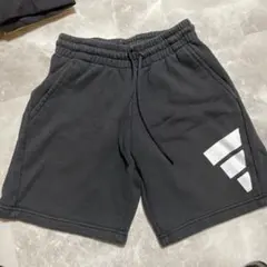 アディダスadidas ブラック ショートパンツ M