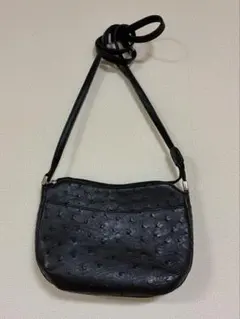 贅沢なフルポイント オーストリッチ 本革 ショルダーバッグ 黒 ブラック 美品のサムネイル