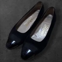 Salvatore Ferragamo スウェード レザー パンプス 6 1/2のサムネイル