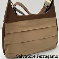 Salvatore Ferragamo プリーツデザイン ハンドバッグ