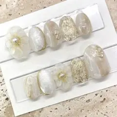 Item thumbnail for item e1b9d61d-e58a-40be-a208-d96d1a0ea6c0