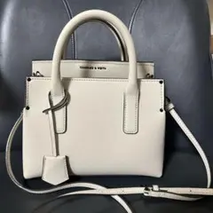 CHARLES & KEITH ストラクチャードダブルトップハンドルトート