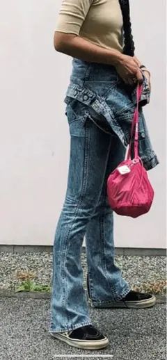 【HOLIDAY】 ホリデイ ハイウェストスキニーフレアデニム［ショート丈］