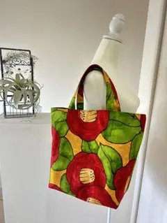 トートバッグ　ハンドメイド　椿　大きい