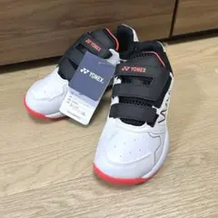 新品 インドア テニスシューズ 21.0 室内 YONEX