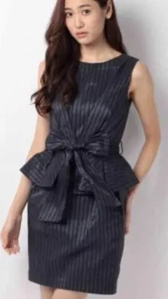 美品⭐︎FRAY I.Dペプラムタイトワンピース