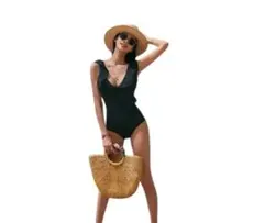 フリル付き黒ワンピース水着