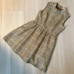 Item thumbnail for item 7906fd47-da8e-4daf-8e40-935f21989e21