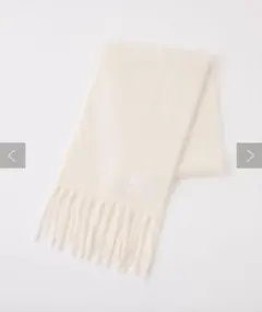 NICE CLAUP ブークレーマフラー アイボリー