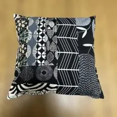パッチワーククッションカバー 黒白