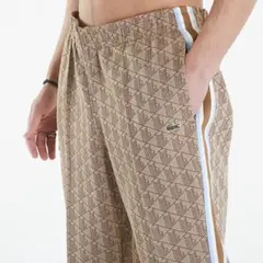 LACOSTE 総柄 モノグラム トラックベージュ　状態バカいいです