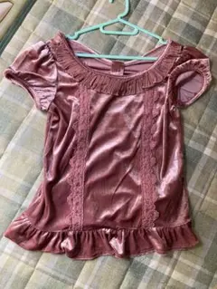 フリル付きピンクトップス 半袖　イマージュ